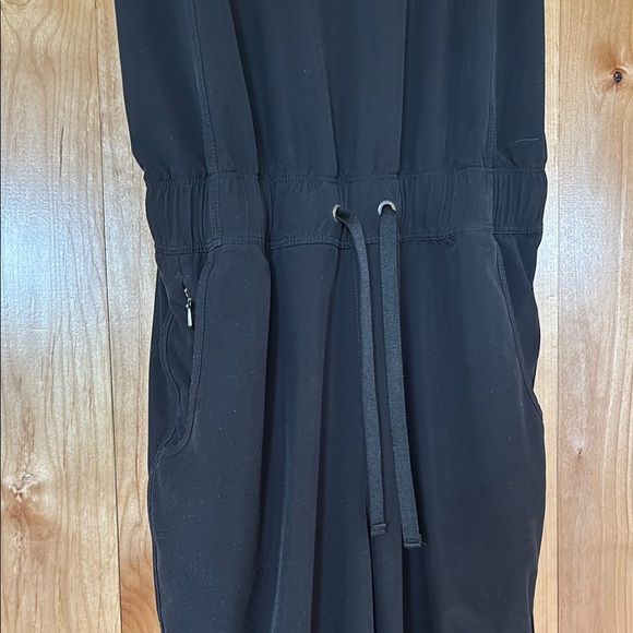 Patagonia Black Jumpsuit with Adjustable Waist and Tapered Legs - Picture 5 of 9